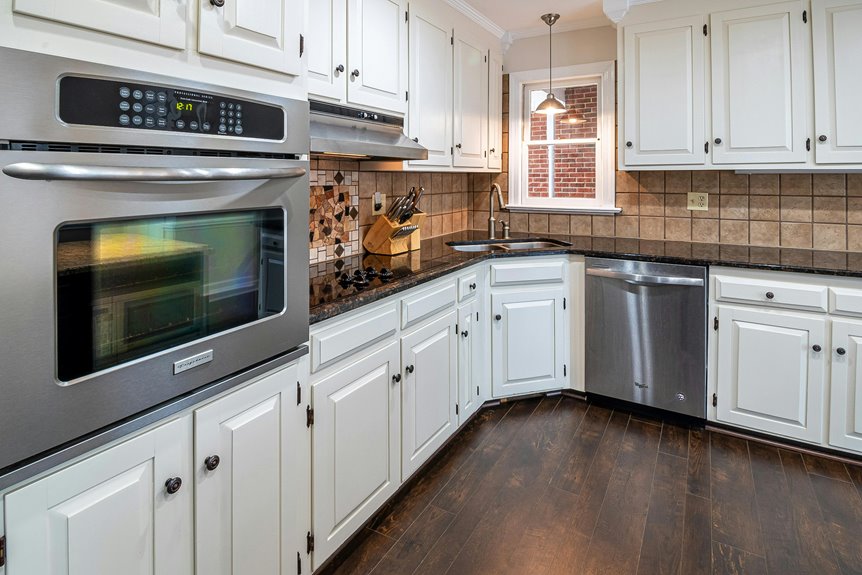 does floor decor offer cabinets