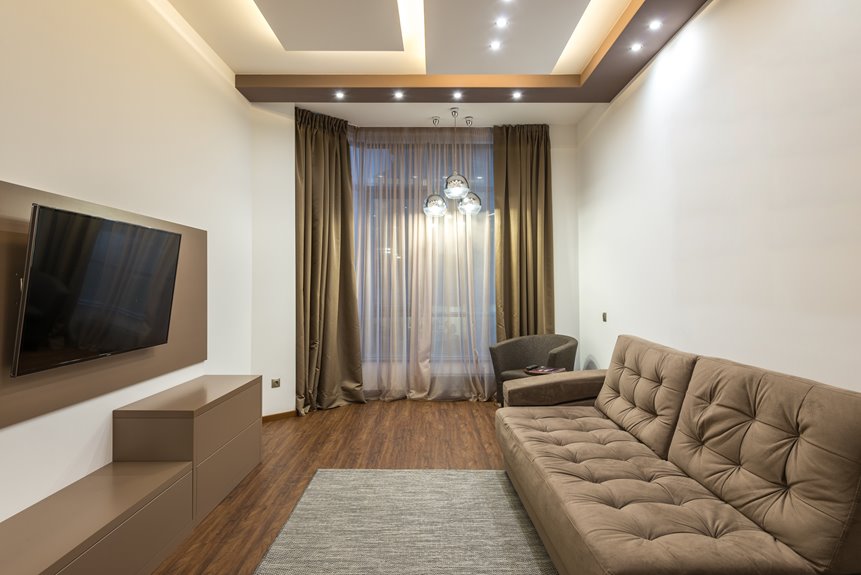 three curtain colors complement beige walls
